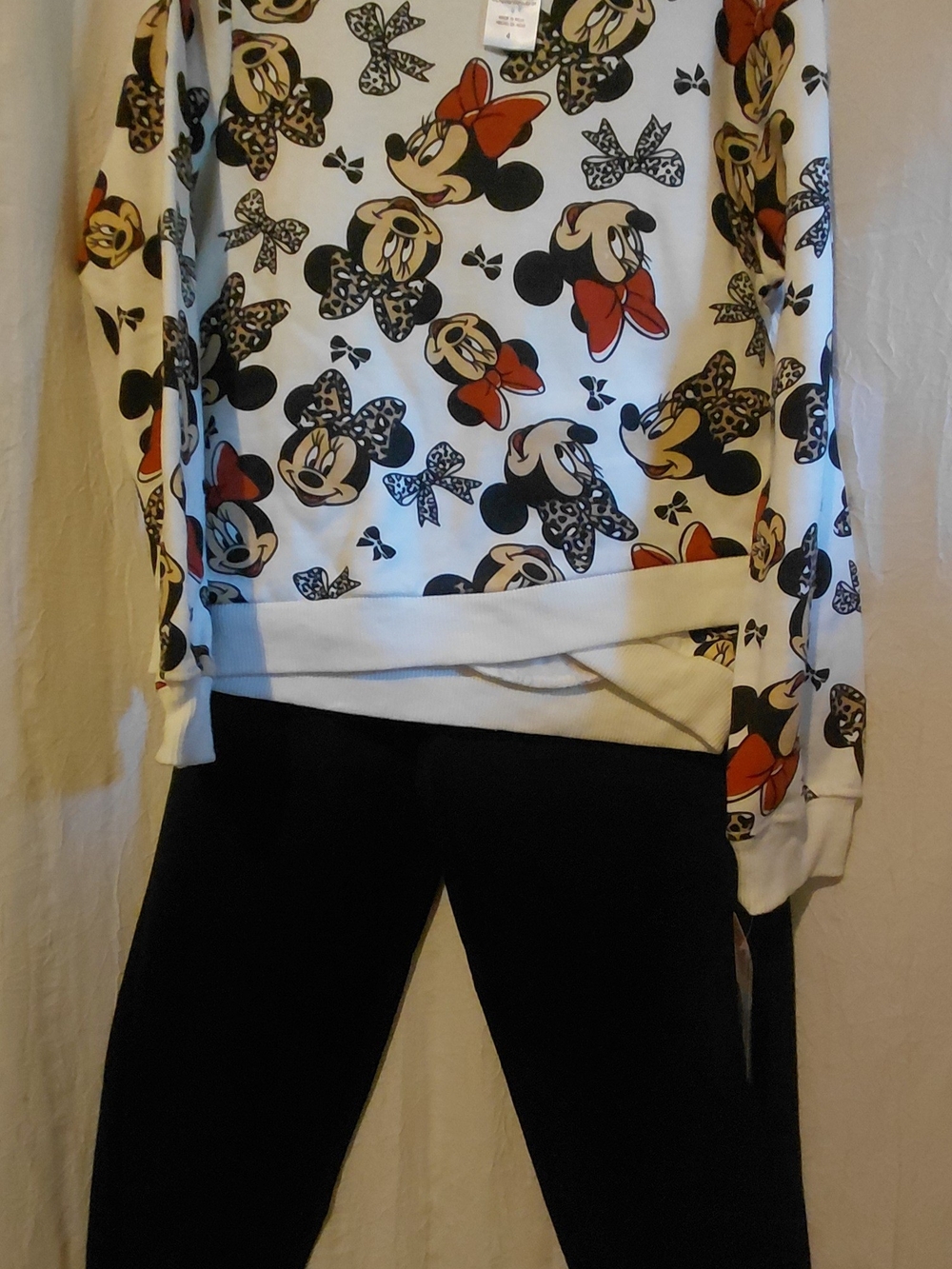 Disney Girls Minnie Mouse 2-Piece Jogger Set - Leopard Print Sweatshirt & Pants